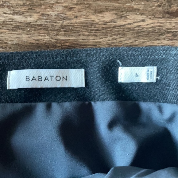 Babaton grey pencil skirt with slit euc 6 - Picture 5 of 7